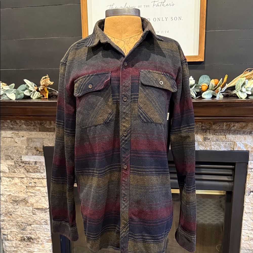 Men's Plaid Button-Up Shirt